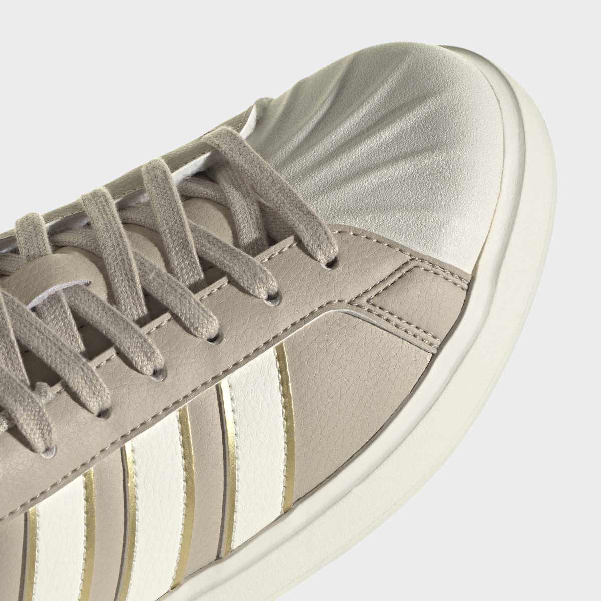 PATIKE ADIDAS STREETTALK W